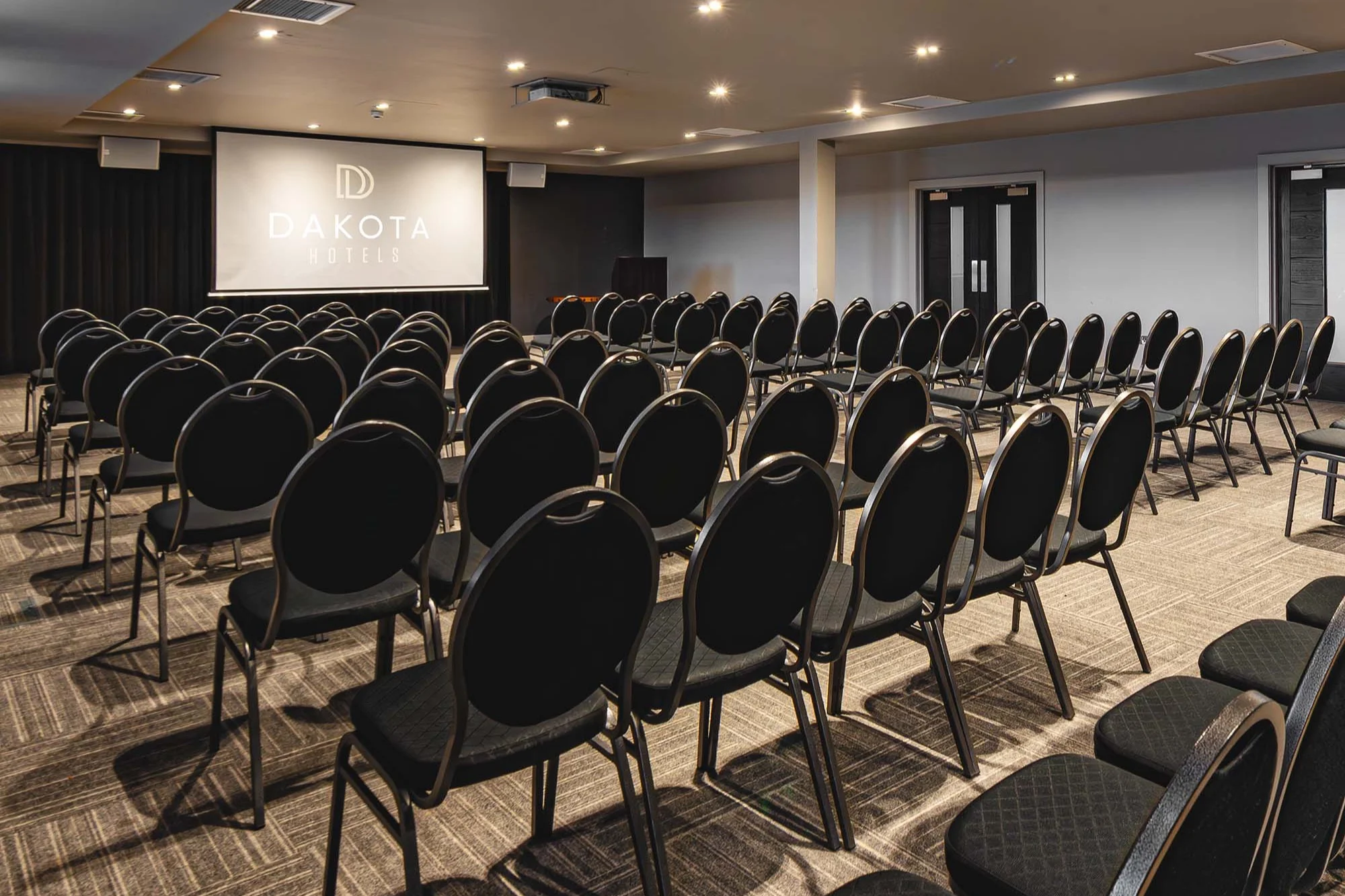 Douglas Suite